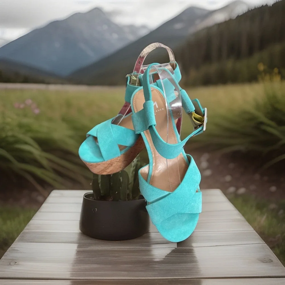 Marc Fisher LTD Cacie‎ Turquoise Suede Platform Sandal Buckle Women Sz 6.5 M Fun